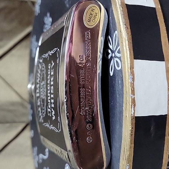 EUC- Jack Daniels Old No. 7 Tennessee Whisky Stainless Steel Flask - Picture 4 of 5